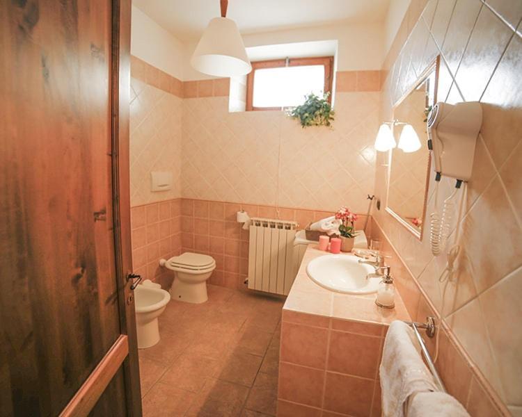 Palazzo Le Muse Apartments Bevagna Ngoại thất bức ảnh